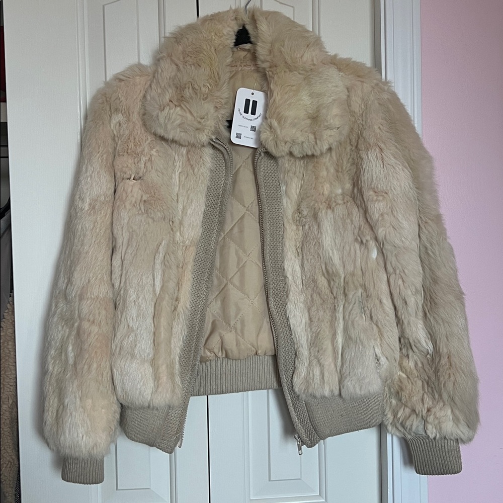Vintage Cream Faux Fur Ski Jacket